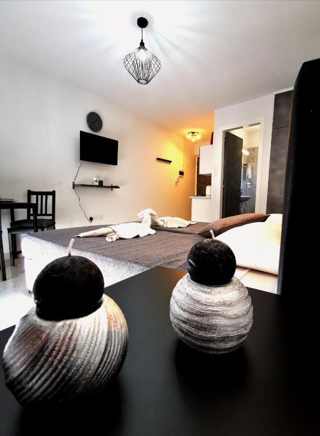 Eleana Apartments アヤナパ エクステリア 写真