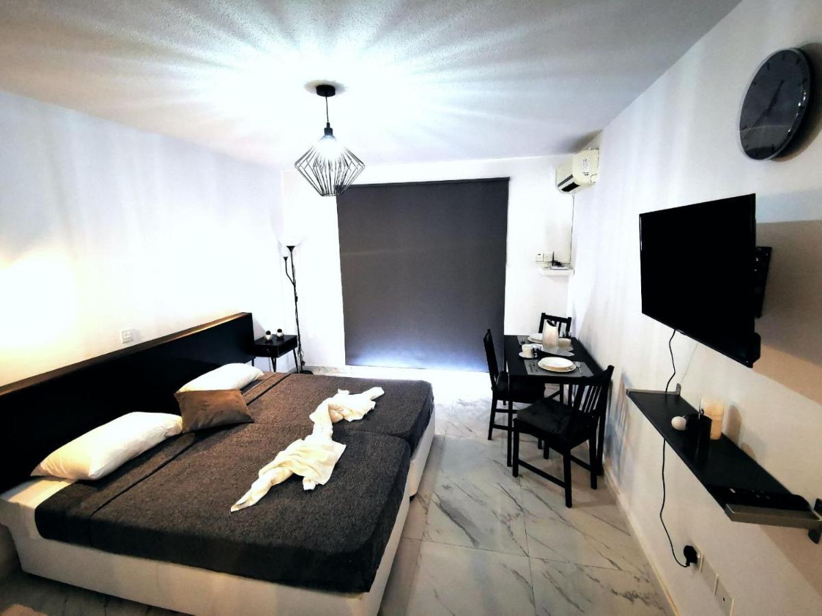 Eleana Apartments アヤナパ エクステリア 写真