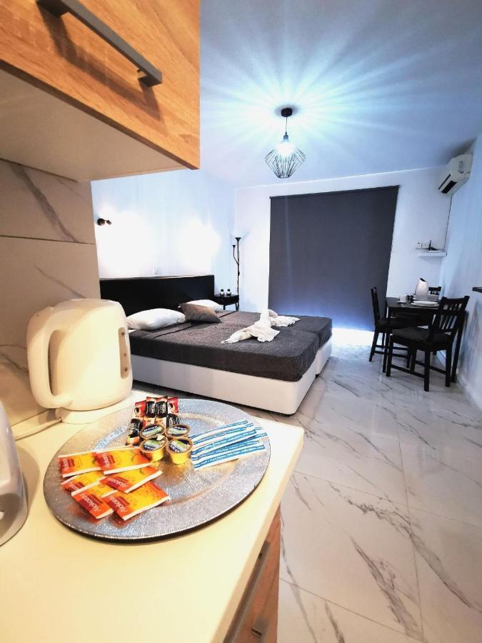 Eleana Apartments アヤナパ エクステリア 写真
