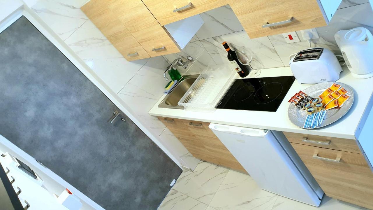 Eleana Apartments アヤナパ エクステリア 写真